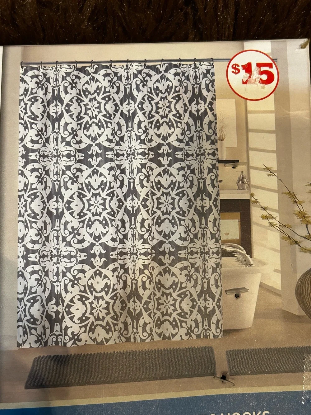 NEW Interior Designs Gray 15 piece shower curtain and accent rugs